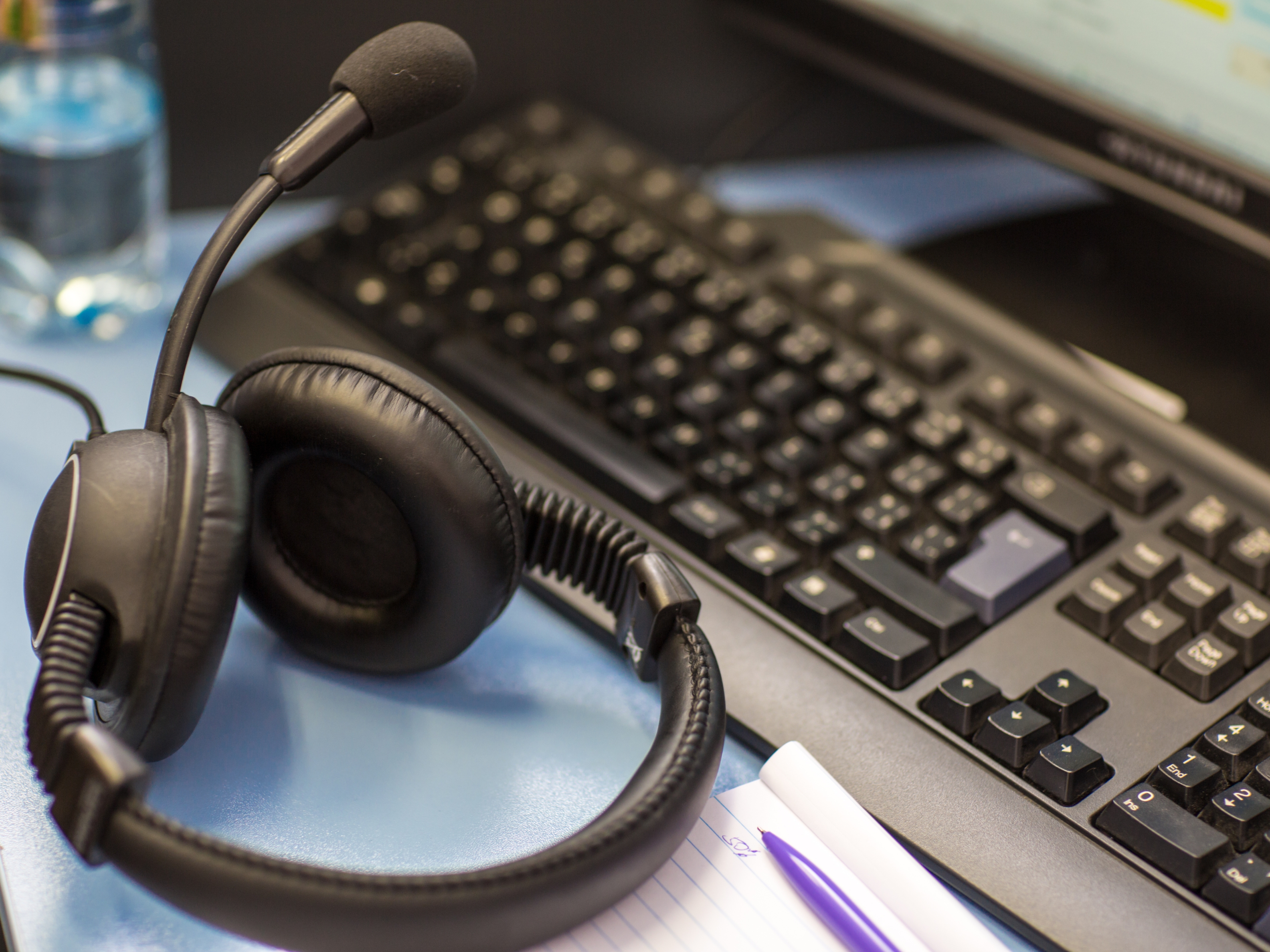 Unlocking Success in Remote Simultaneous Interpreting: Essential Tips for Interpreters